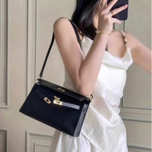 画像をギャラリービューアに読み込む, Leather Inspired Kelli Elan Hobo Bag Shoulder Bag