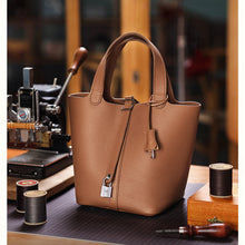 画像をギャラリービューアに読み込む, Leather handbag kits to sew | How to make designer bags at home | Women purse handbag in red | Vintage handbag purse DIY kit - POPSEWING™
