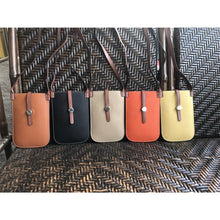 Load image into Gallery viewer, Top Grain Leather Strap Phone Bag