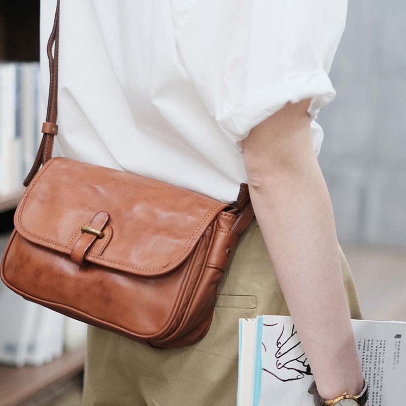 Vegetable Tanned Leather Messenger Bag Small Square Purse