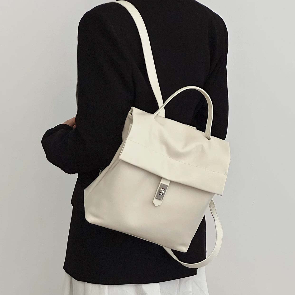 Vegetable-Tanned Cowhide Vintage Flap Backpack