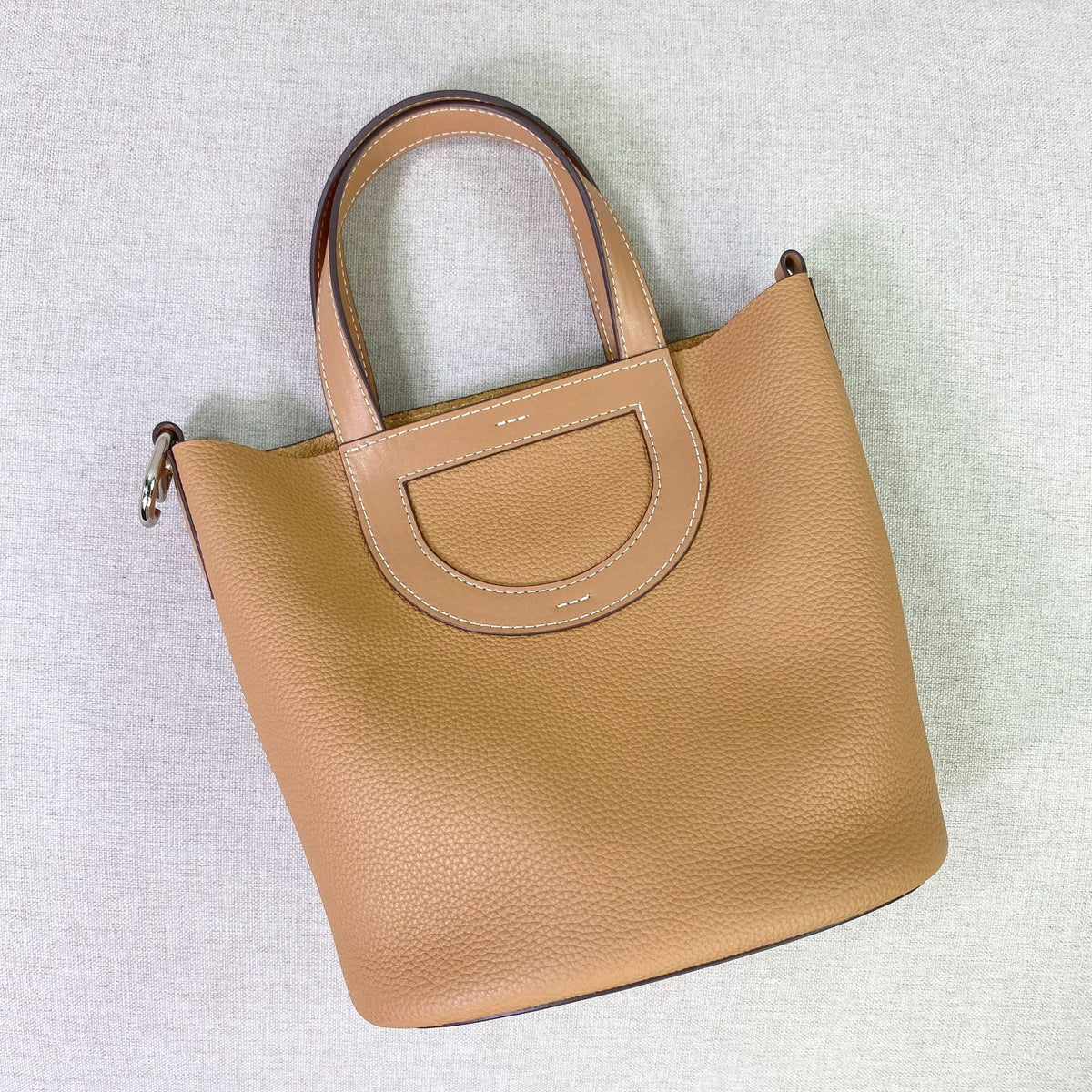 Soft Leather Pig Nose Bucket Bag Woman Tote Bag