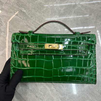 Crocodile Embossed Leather Clutch Bag | 10 Colors