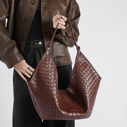 Large Capacity Woven Leather Underarm Bag for Daily Commute