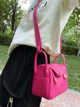 画像をギャラリービューアに読み込む, Top Grain Leather Inspired Lindy Bag New Colors
