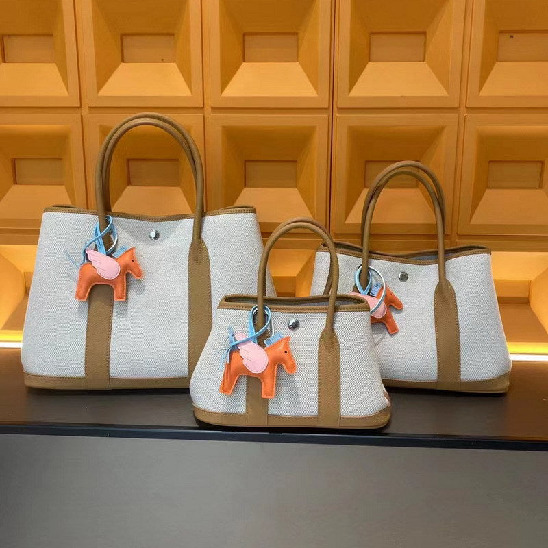 Canvas & Leather Inspired Garden Party Bag Contrast Color Handbags for Woman