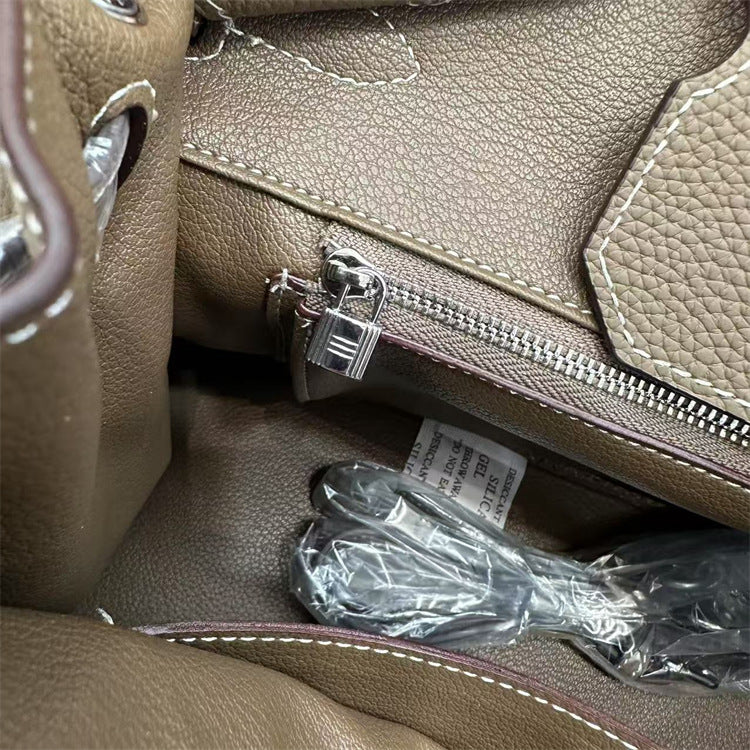 Interior Structure of the Elephant Grey Birkin Bag