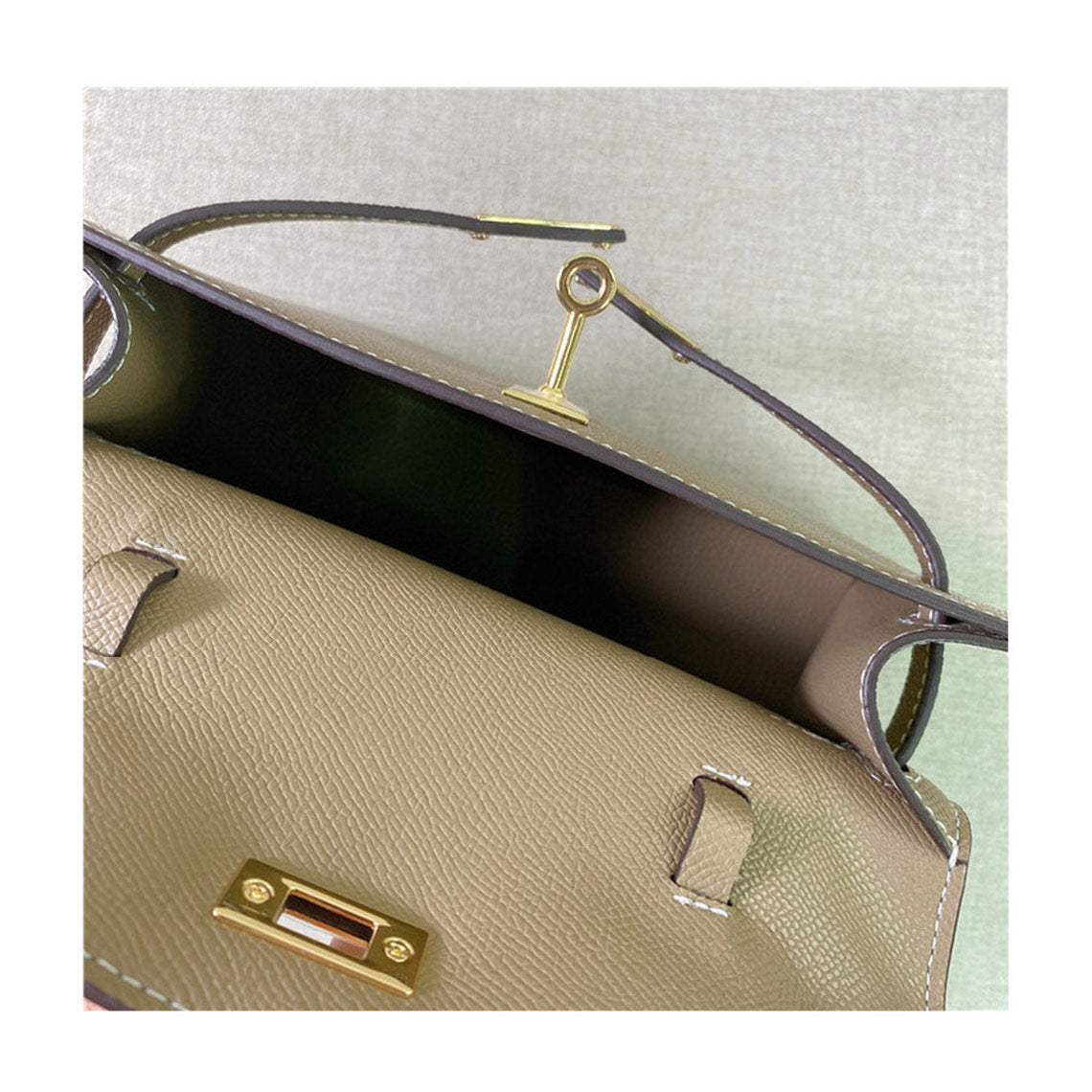 Interior Structure of a Taupe Kelly Bag