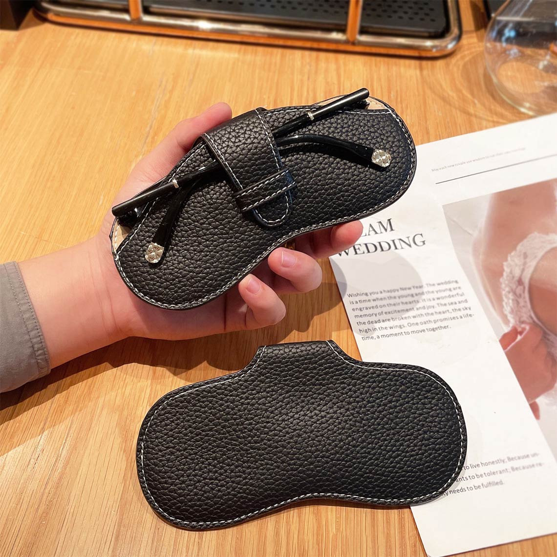 Top Grain Leather Simple Eyeglasses Holder