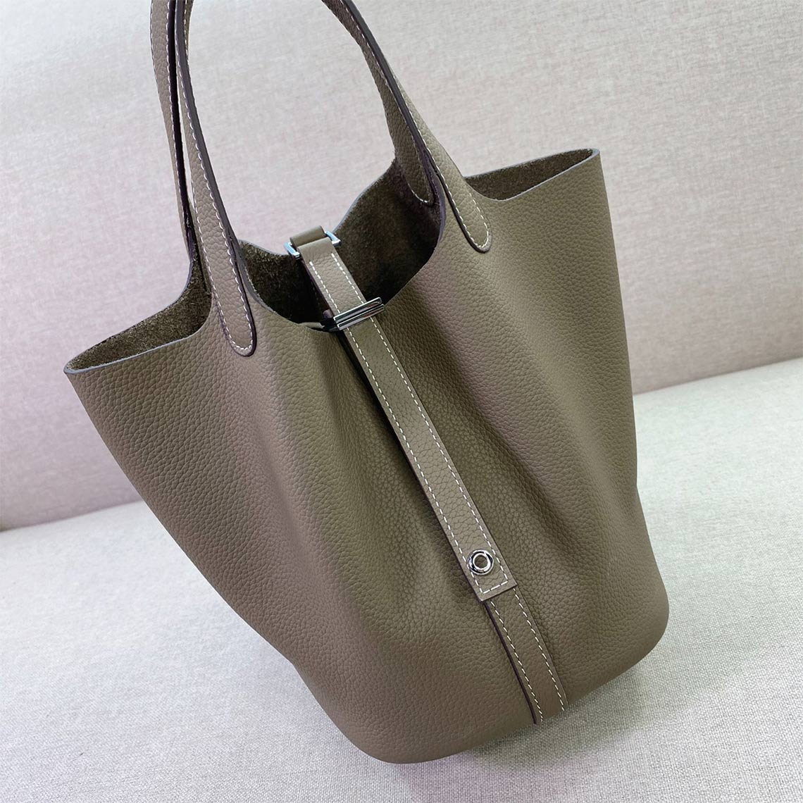 Top Grain Leather Inspired Pictin Lock Bag | Silver/Gold-tone Hardware