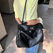 Load image into Gallery viewer, Top Grian Leather Rodeo Women Shoulder Bag
