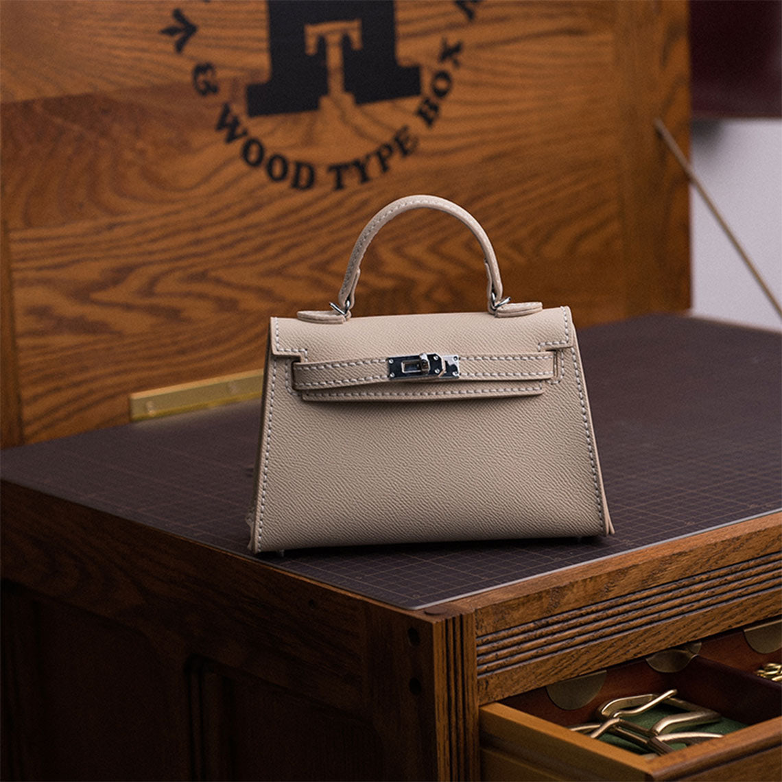 HANDSEWGIFT Top Grain Leather Inspired Sellier Kylie Bag DIY Kit