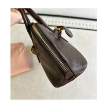 Load image into Gallery viewer, Leather Retro Bowling Top Handle Bag
