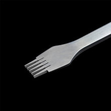 Load image into Gallery viewer, HANDSEWGIFT Full Grain Leather Bearn Card Holder DIY Kits
