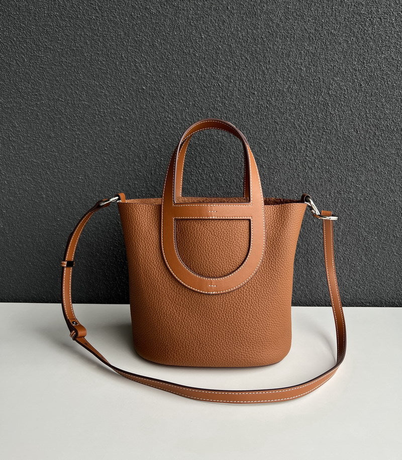 Soft Leather Pig Nose Bucket Bag Woman Tote Bag